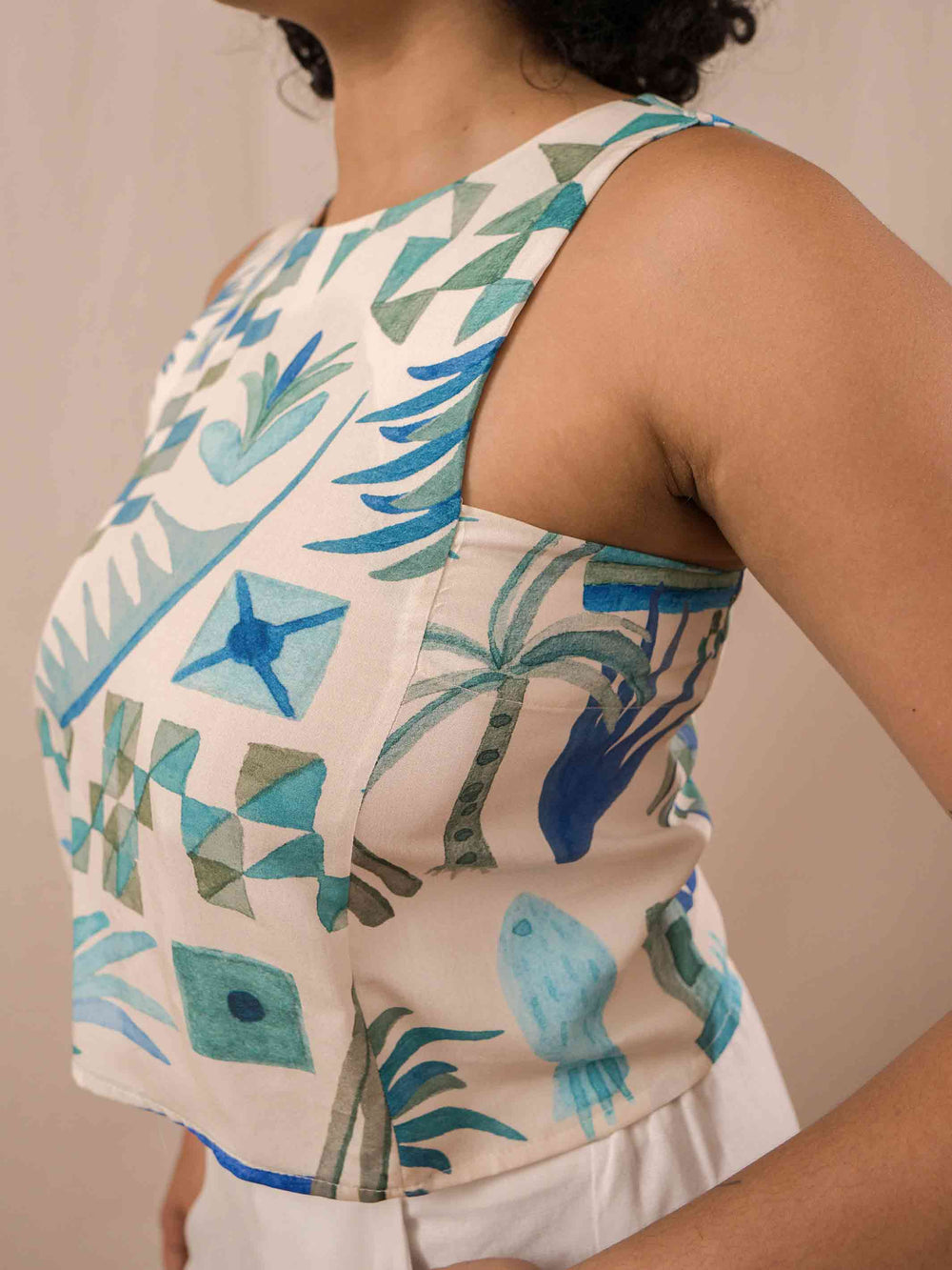 top_cropped_feminina_estampada_duas-design_moda-autoral_guaratiba