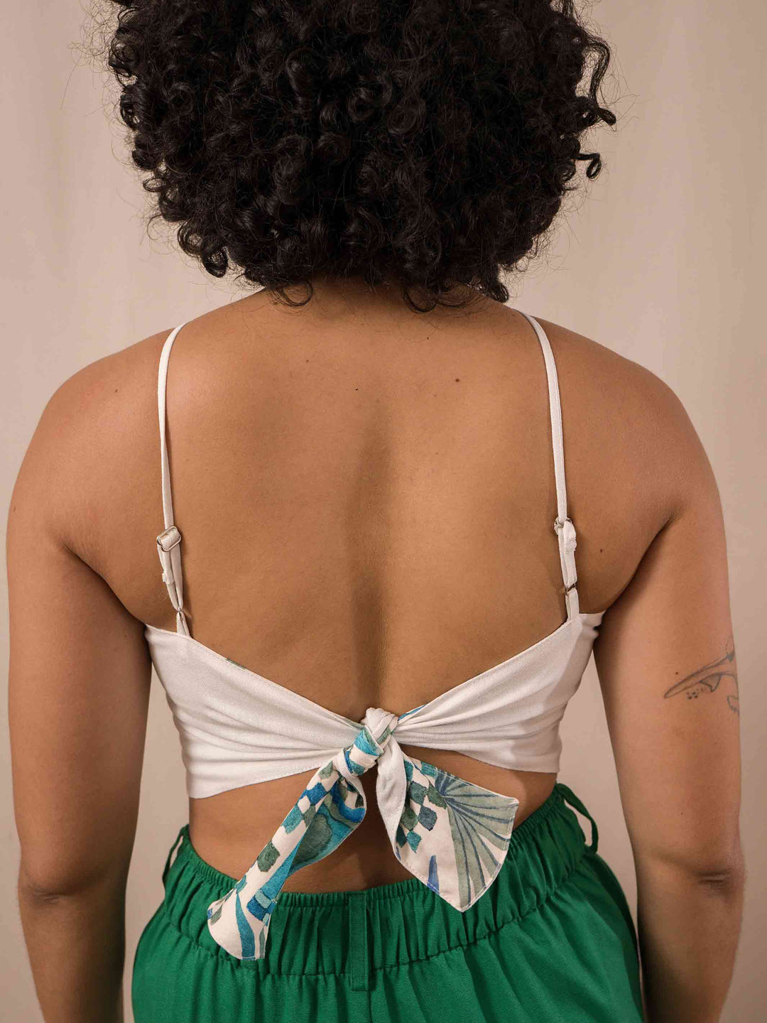 top_cropped_feminino_estampado_duas-design_moda-autoral_guaratiba