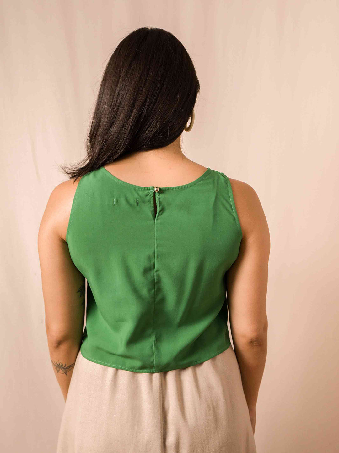 top_cropped_feminino_viscose_verde_duas-design_moda-autoral_