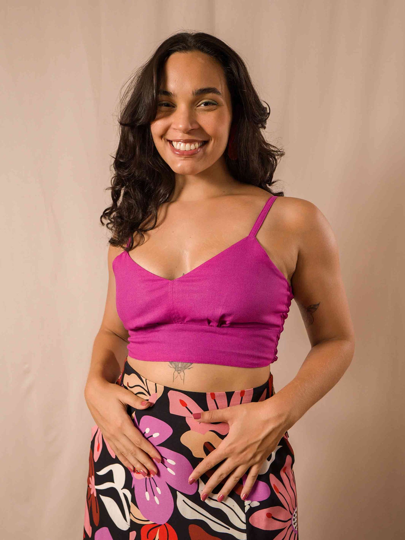top_cropped_linho_verde_duas-design_moda-autoral_