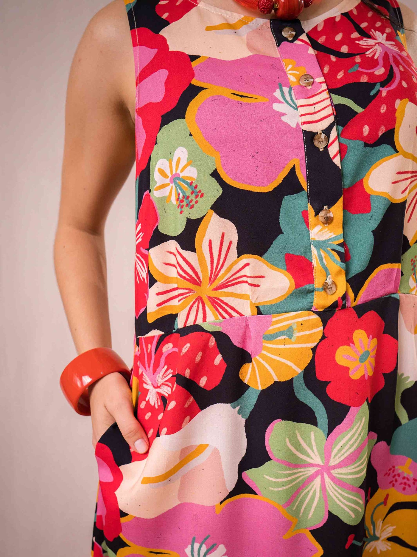 vestido_curto_botoes_estampado_duas-design_moda-autoral