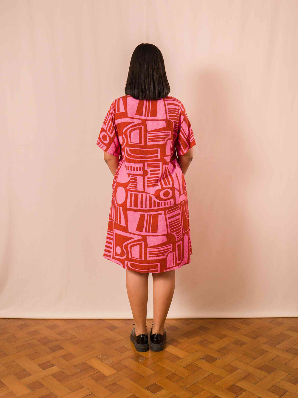 vestido_curto_estampado_duas-design_moda-autoral_calcadao