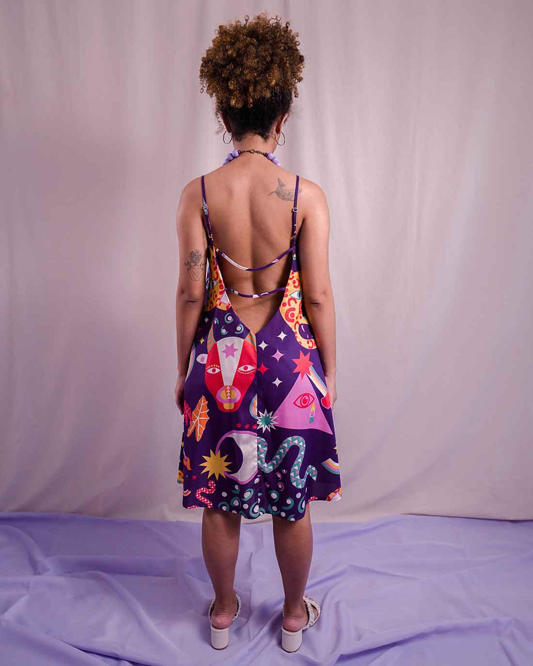 vestido estampado duas design estampa mística costas