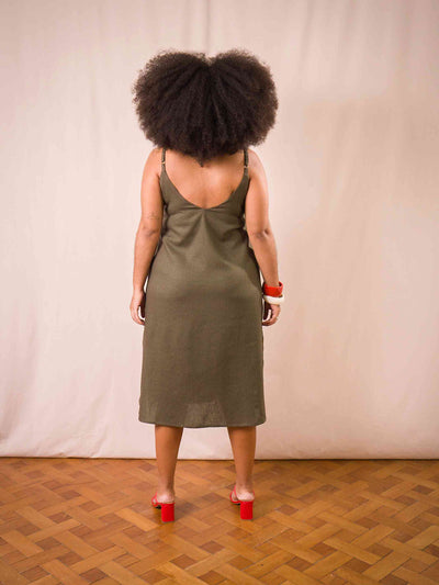 vestido_midi_de-linho_duas-design_moda-autoral_militar