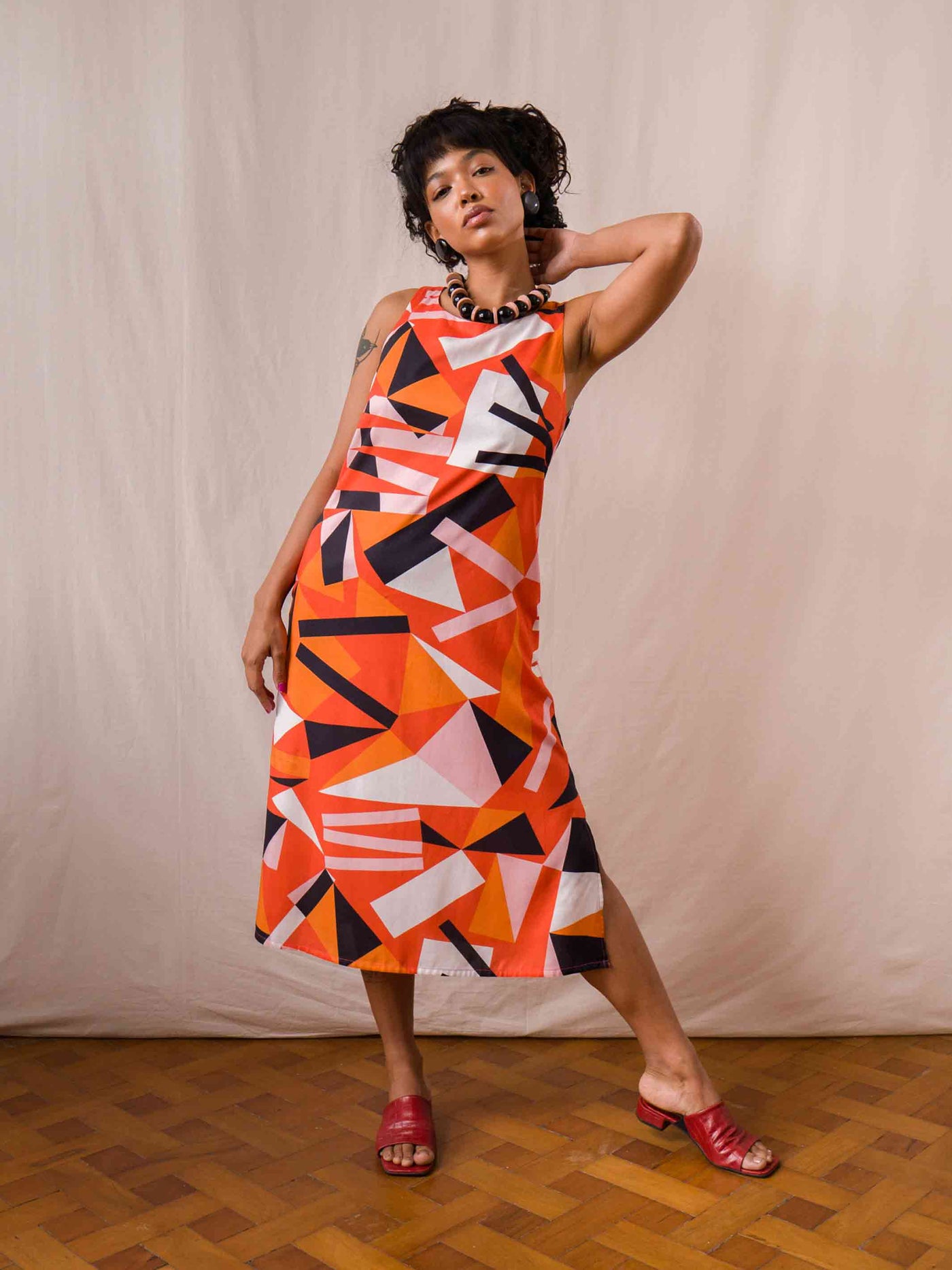 Vestido midi estampado Recife  frevo  frente