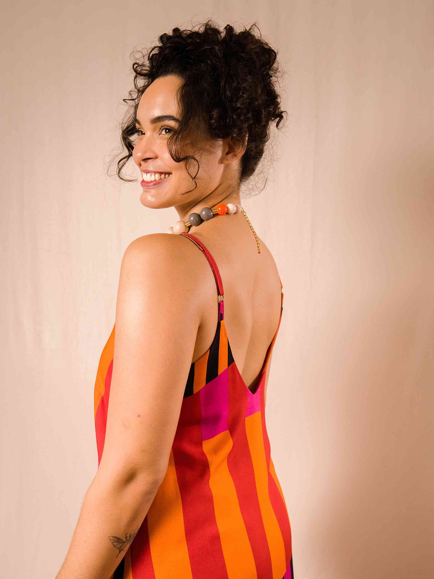 vestido_midi_estampado_duas-design_moda-autoral_raios