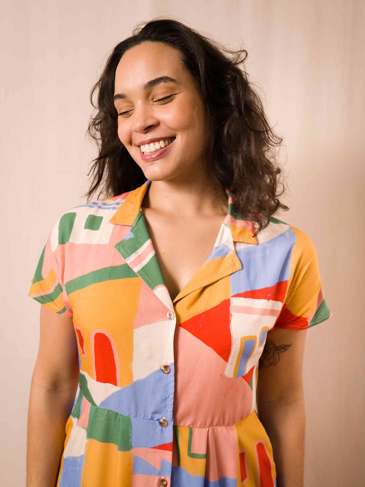 VESTIDO DORA | FACHADAS